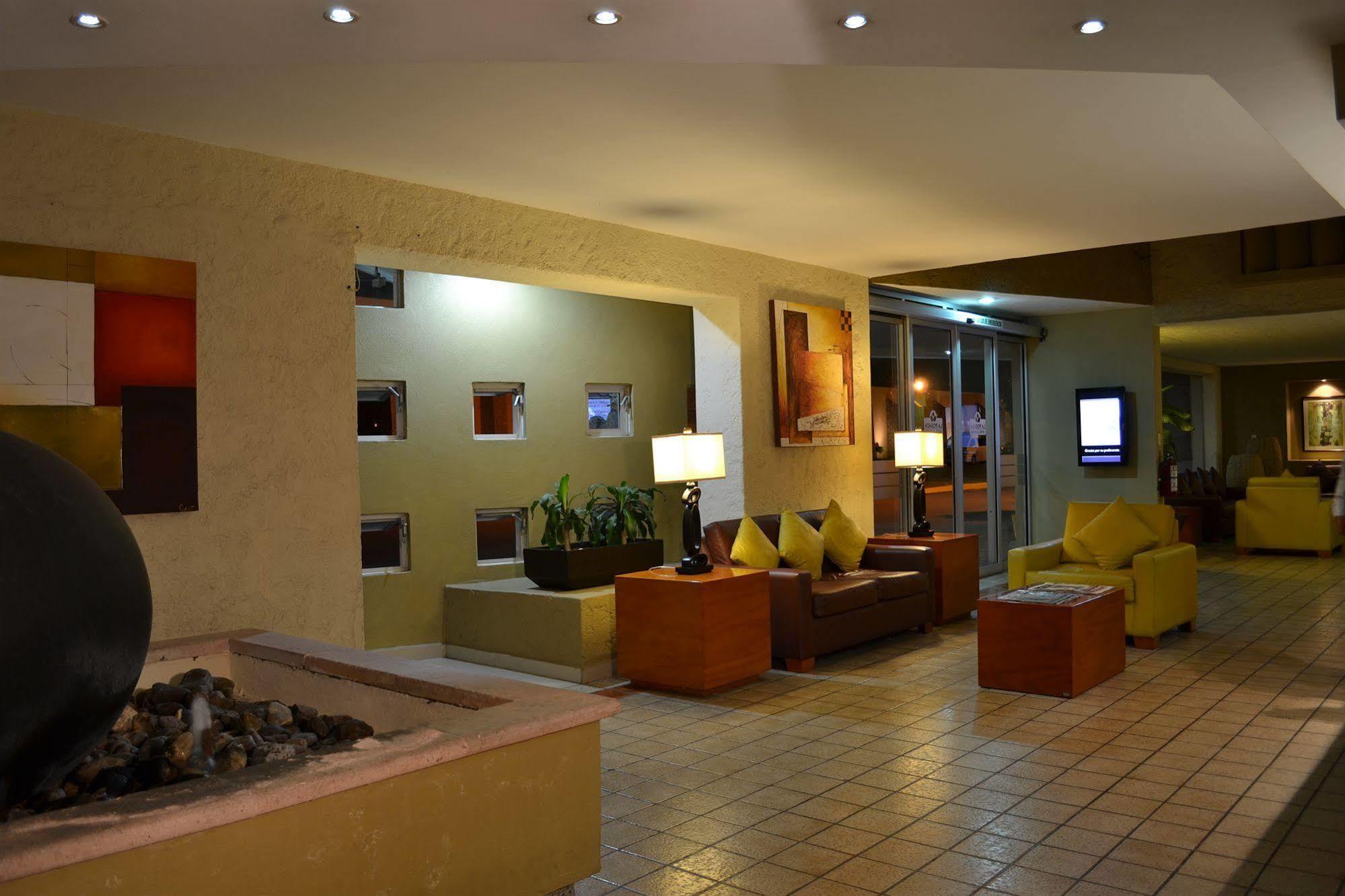 La Posada Hotel y Suites San Luis Potosí Exterior foto